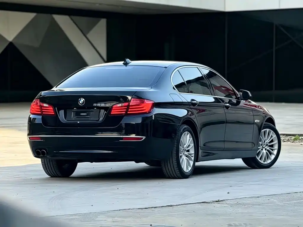 BMW 5 Series 2016