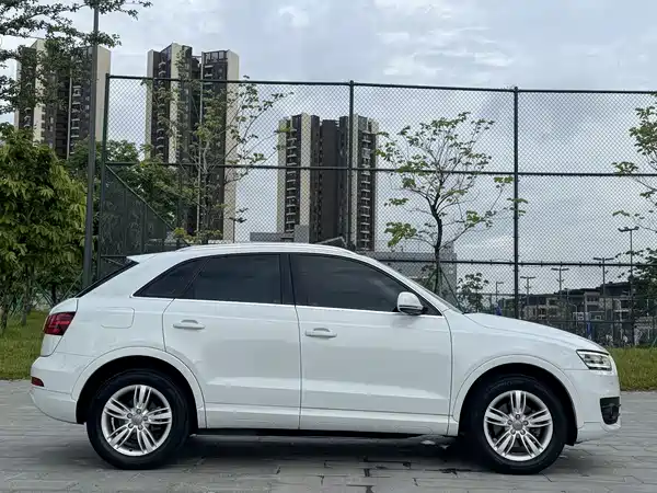 Audi Q3 2014
