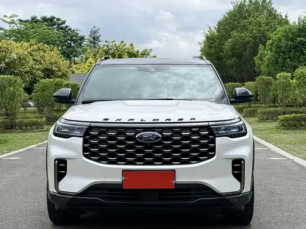 Ford Explorer 2023