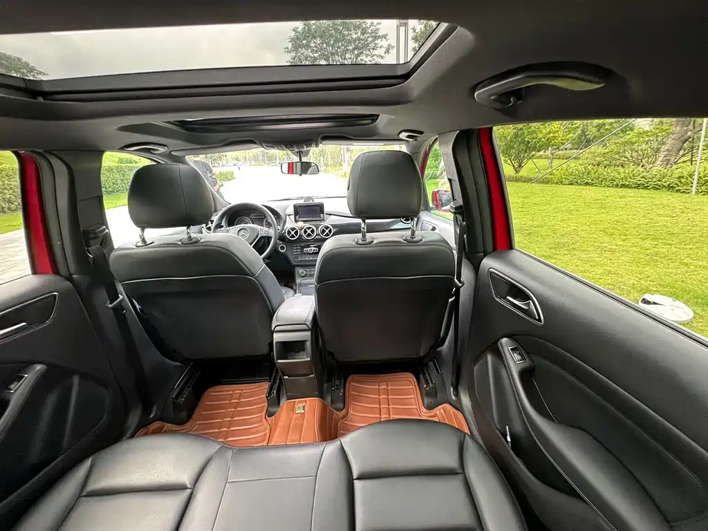 Mercedes-Benz B-Class 2014 — фото 10