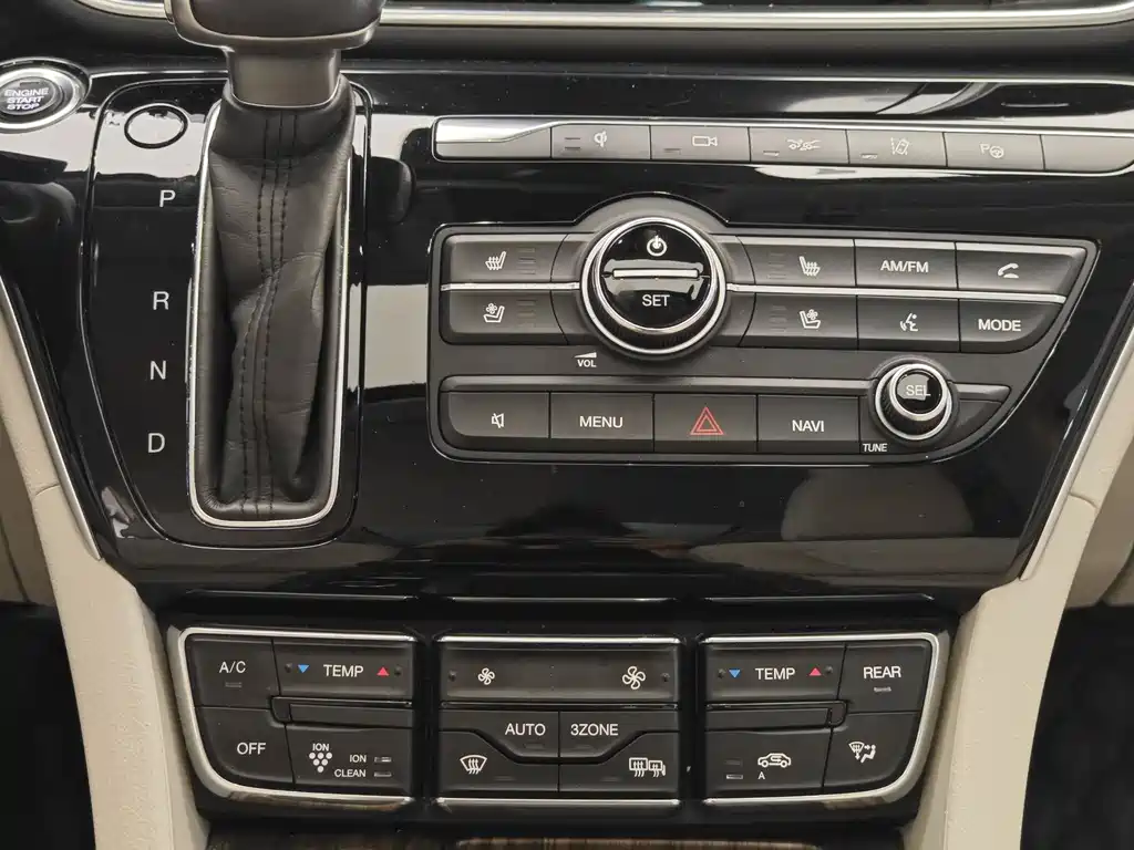 GAC Motor Trumpchi M8 2018 — фото 17