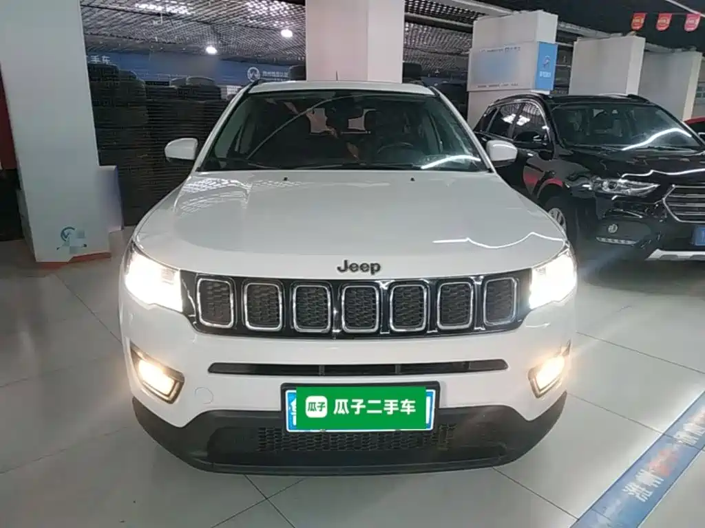 Jeep Compass 2017 — фото 3