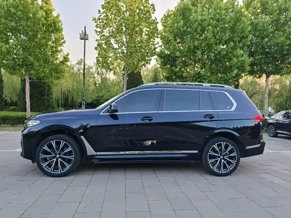 BMW X7 2020