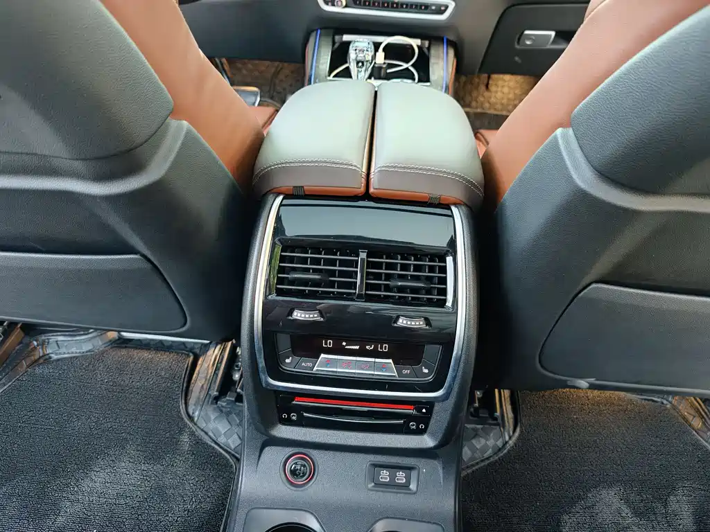 BMW X7 2020 — фото 14