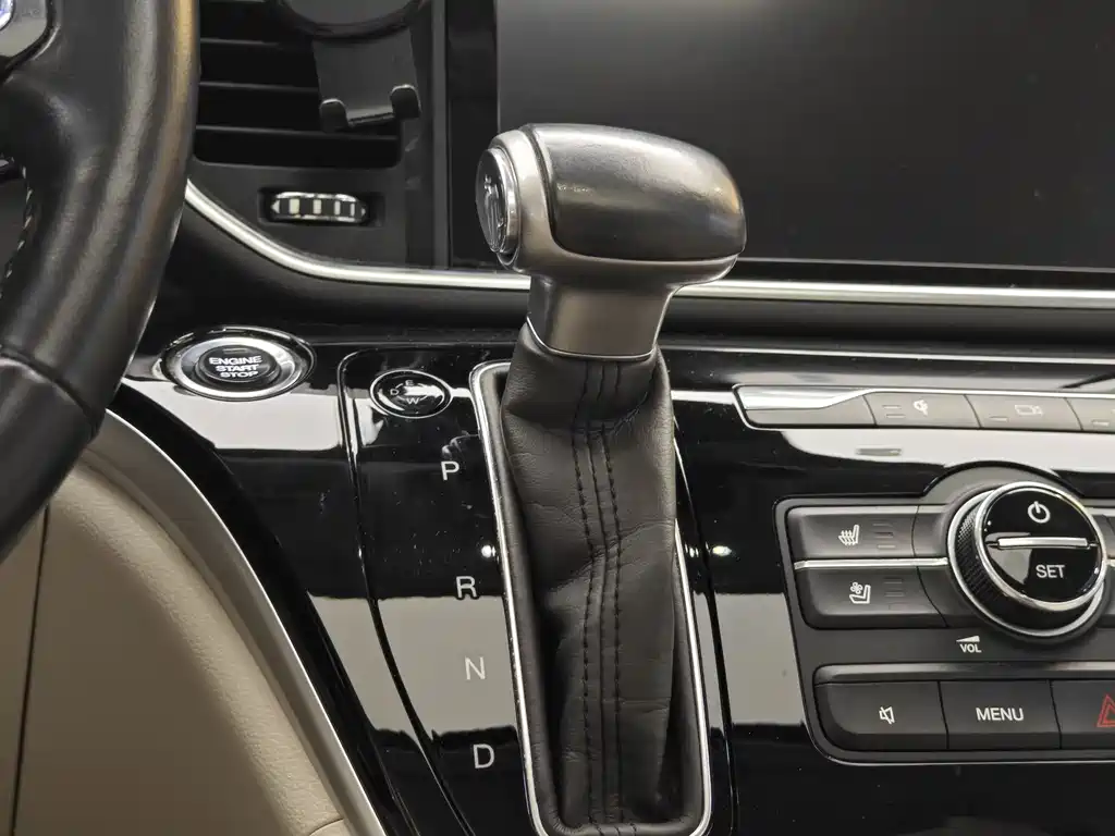 GAC Motor Trumpchi M8 2018 — фото 18