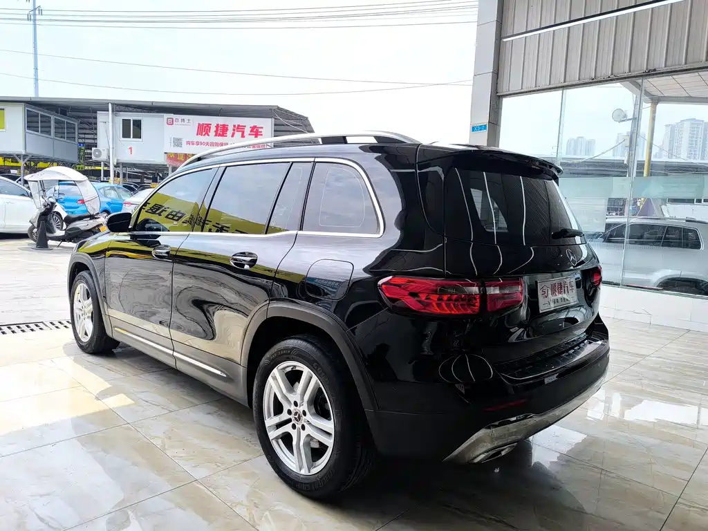 Mercedes-Benz GLB 2021 — фото 11