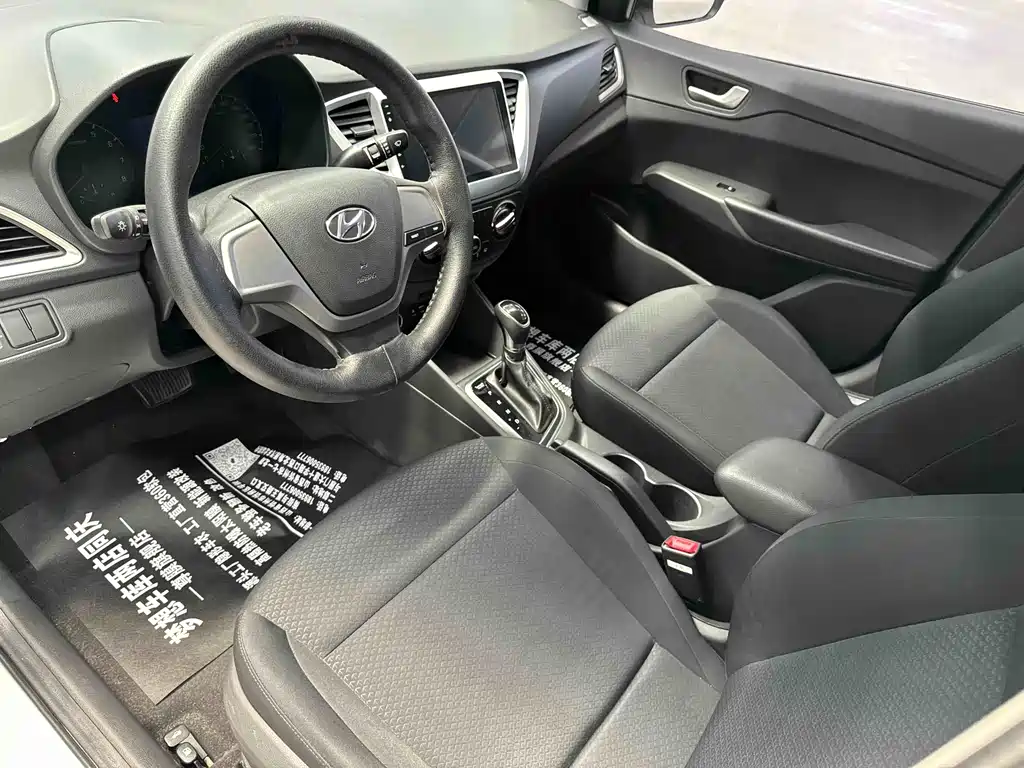 Hyundai Verna 2016 — фото 8