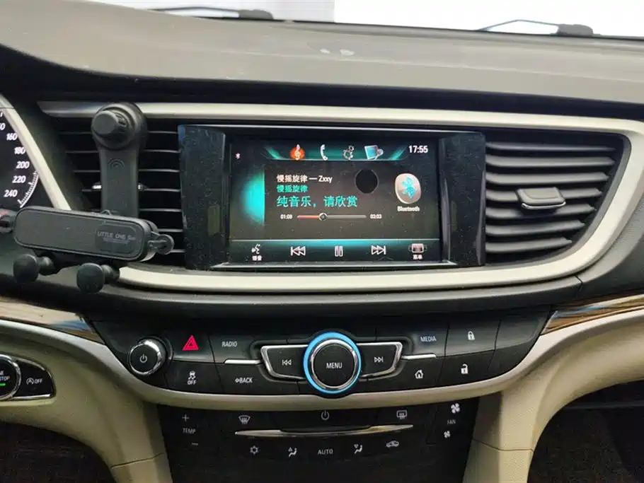 Buick Excelle 2015 — фото 13