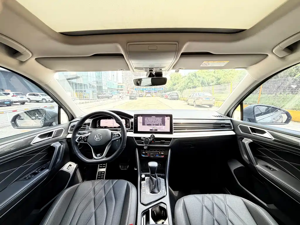 Volkswagen Tiguan L 2022 — фото 10