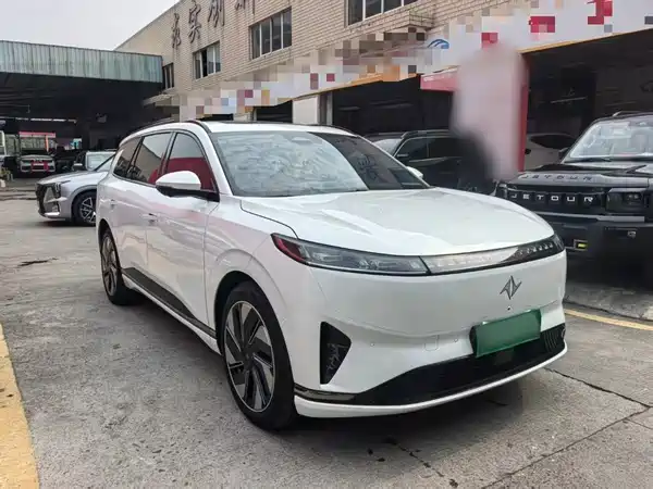 Dongfeng e008 2025