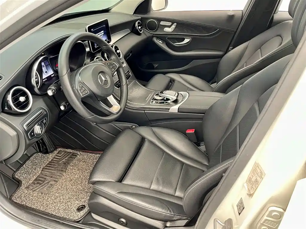 Mercedes-Benz C-Class 2018