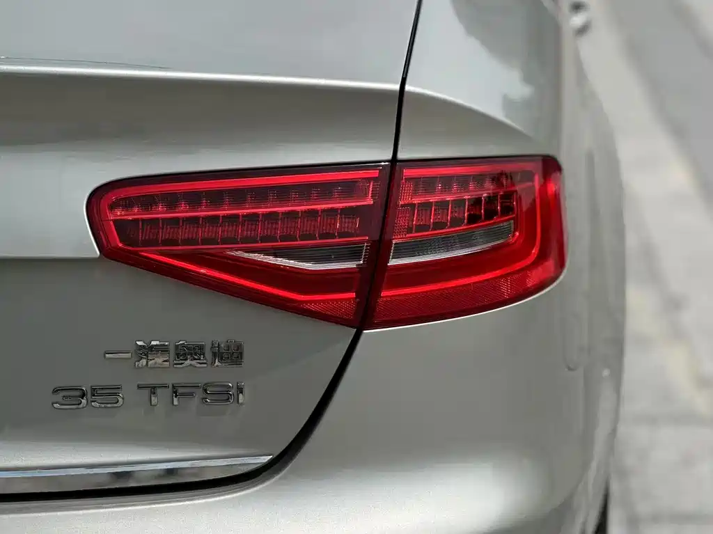 Audi A4L 2016 — фото 13