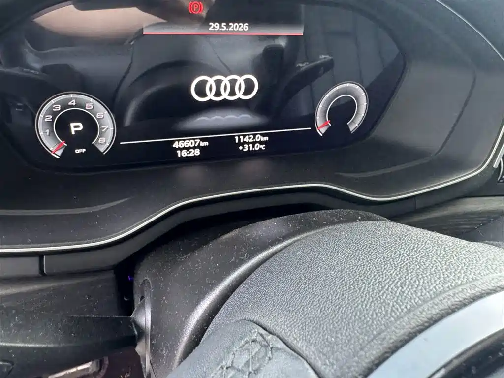 Audi A4 2021 — фото 10