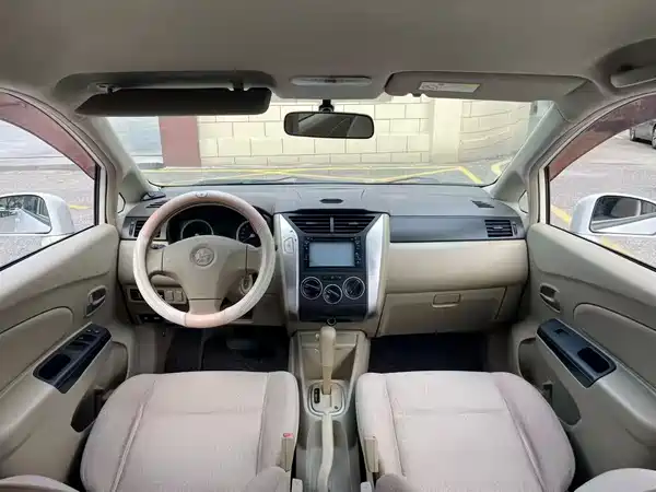Venucia D50 2012