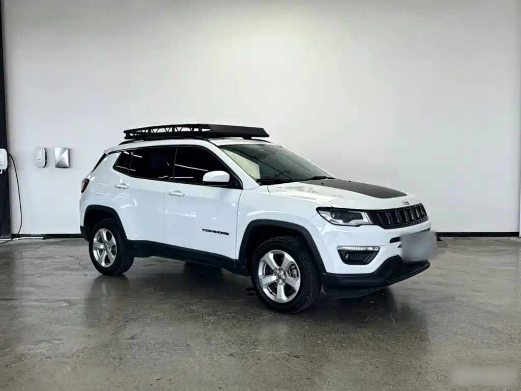 Jeep Compass 2018 — фото 4