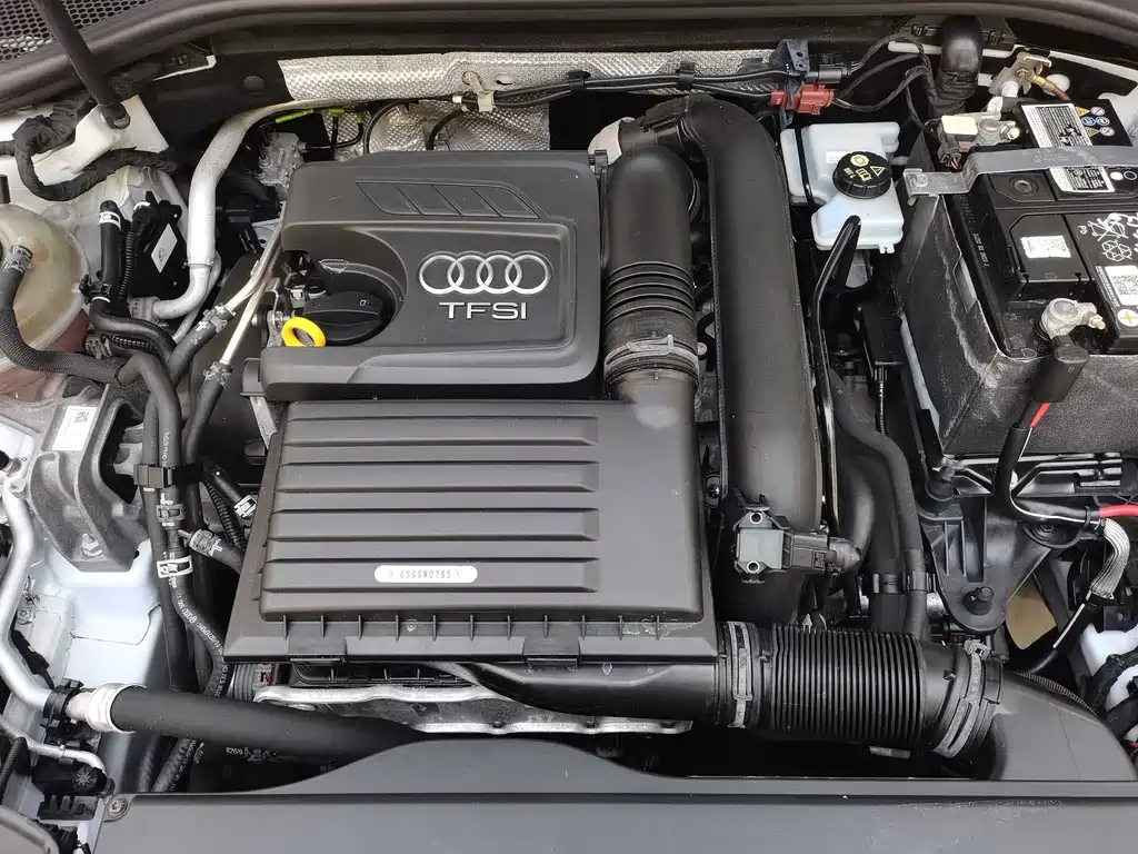 Audi A3 2018 — фото 18