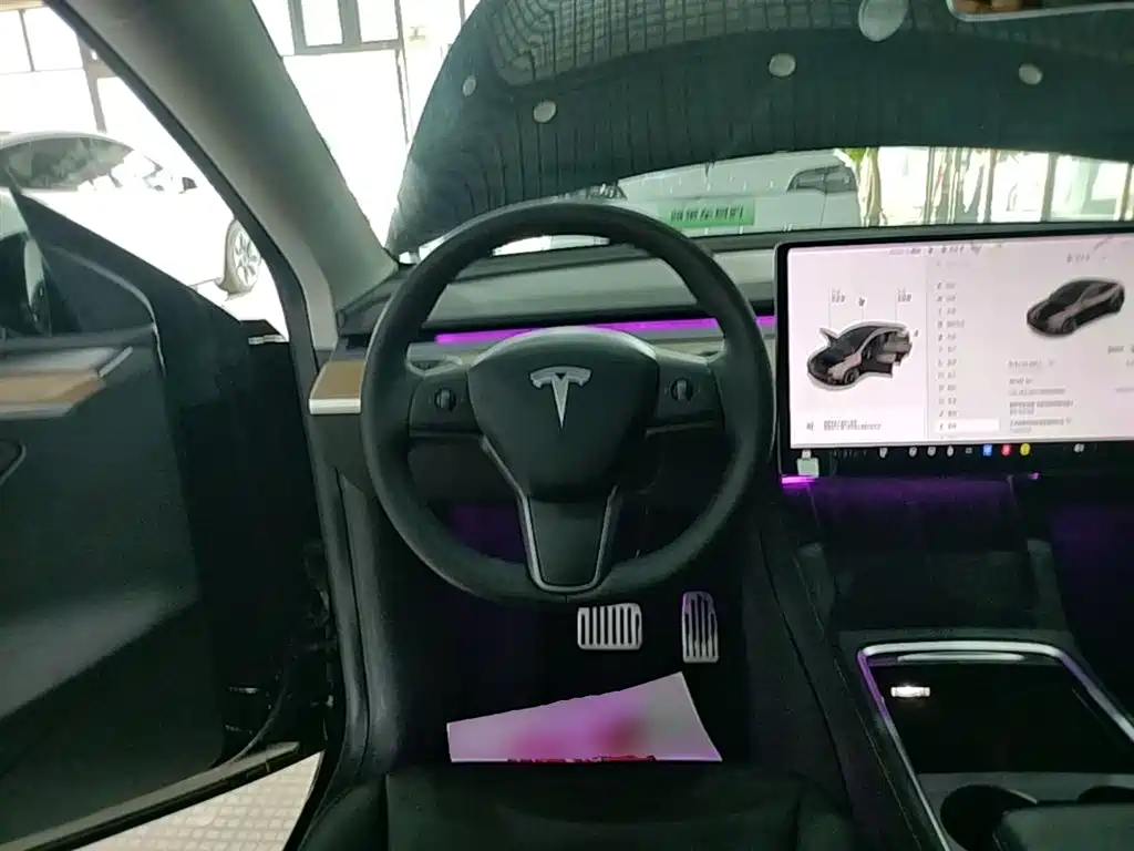 Tesla Model Y 2021 — фото 11