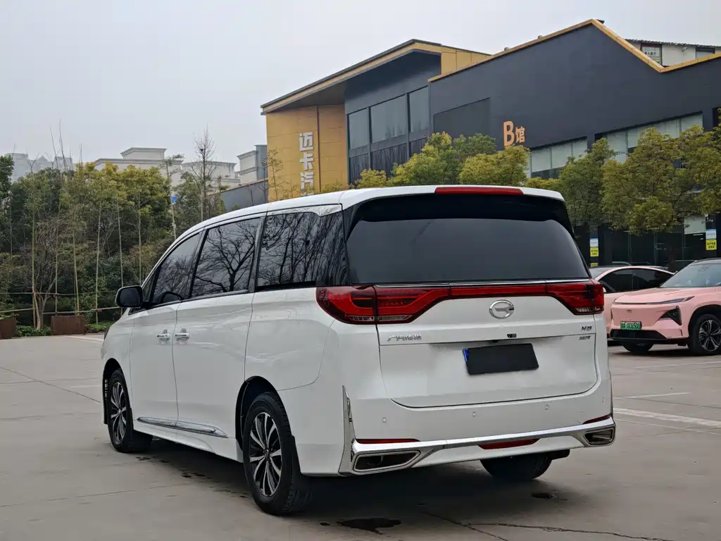 GAC Motor Trumpchi M8 2024 — фото 6