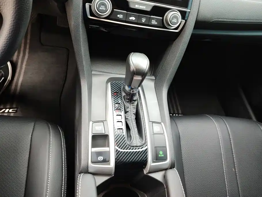 Honda Civic 2019 — фото 16