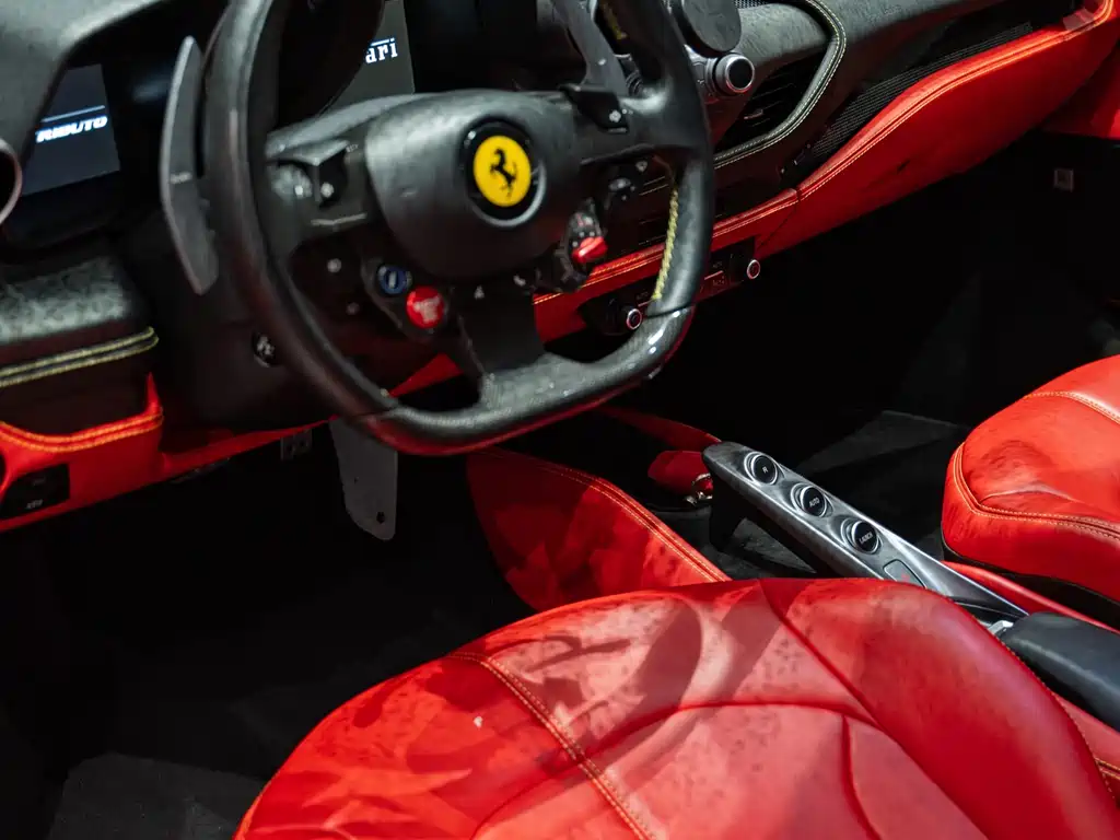 Ferrari F8 2020 — фото 13