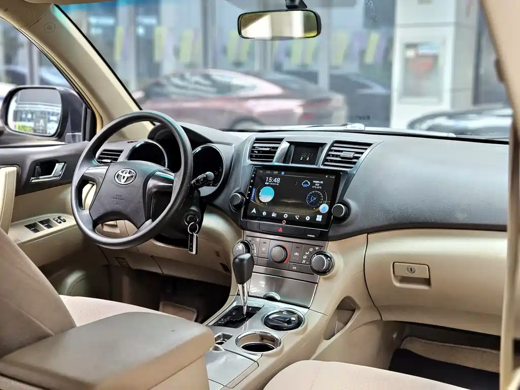 Toyota Highlander 2012 — фото 11
