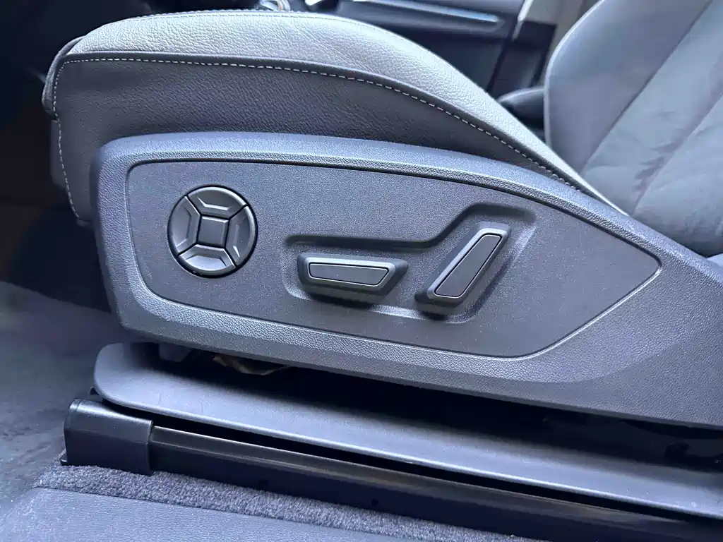 Audi Q3 2022 — фото 18