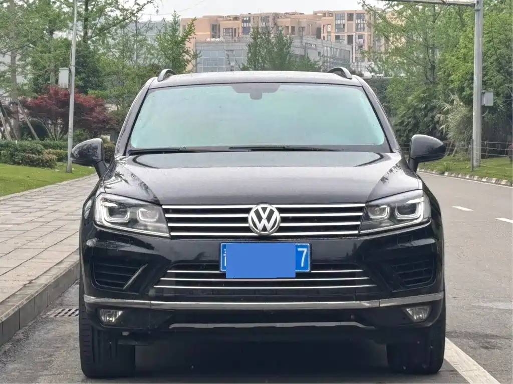 Volkswagen Touareg 2017 — фото 2