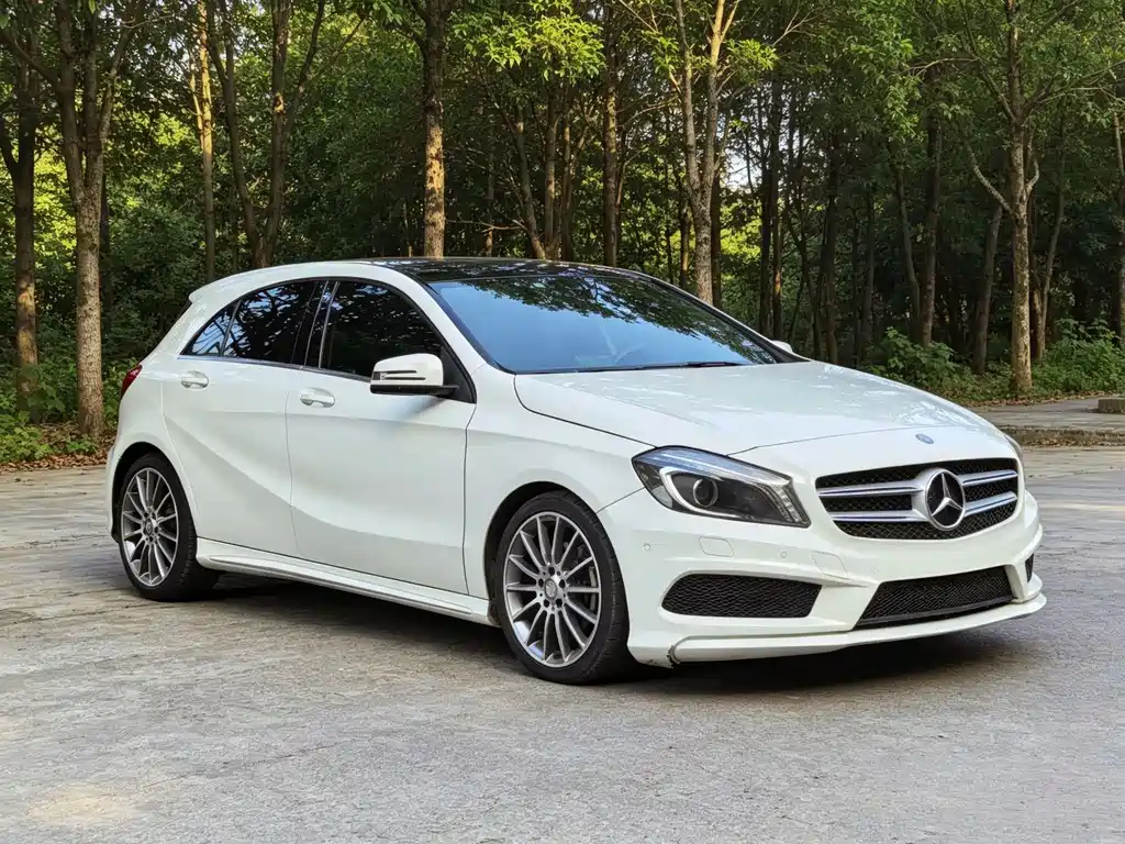 Mercedes-Benz A-Class 2016 — фото 8