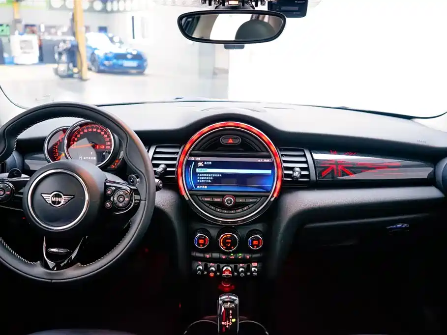 MINI MINI 2019