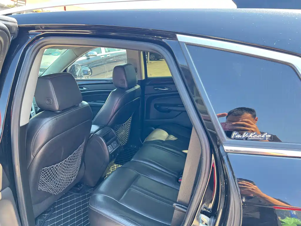 Cadillac SRX 2014 — фото 13