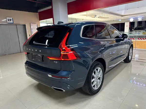 Volvo XC60 2021