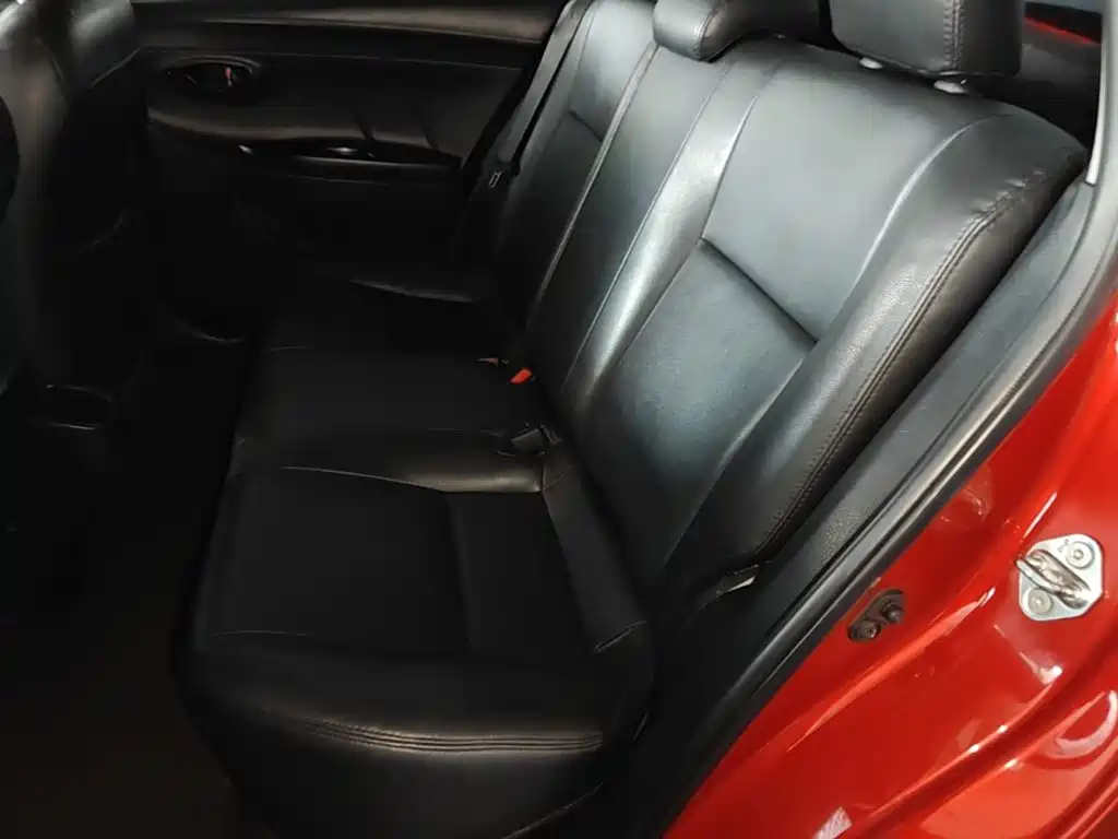 Toyota Yaris L 2019 — фото 17