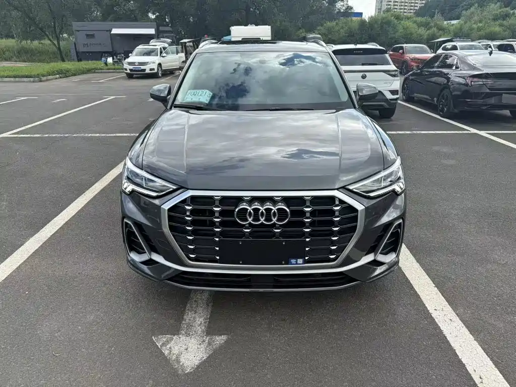 Audi Q3 2022