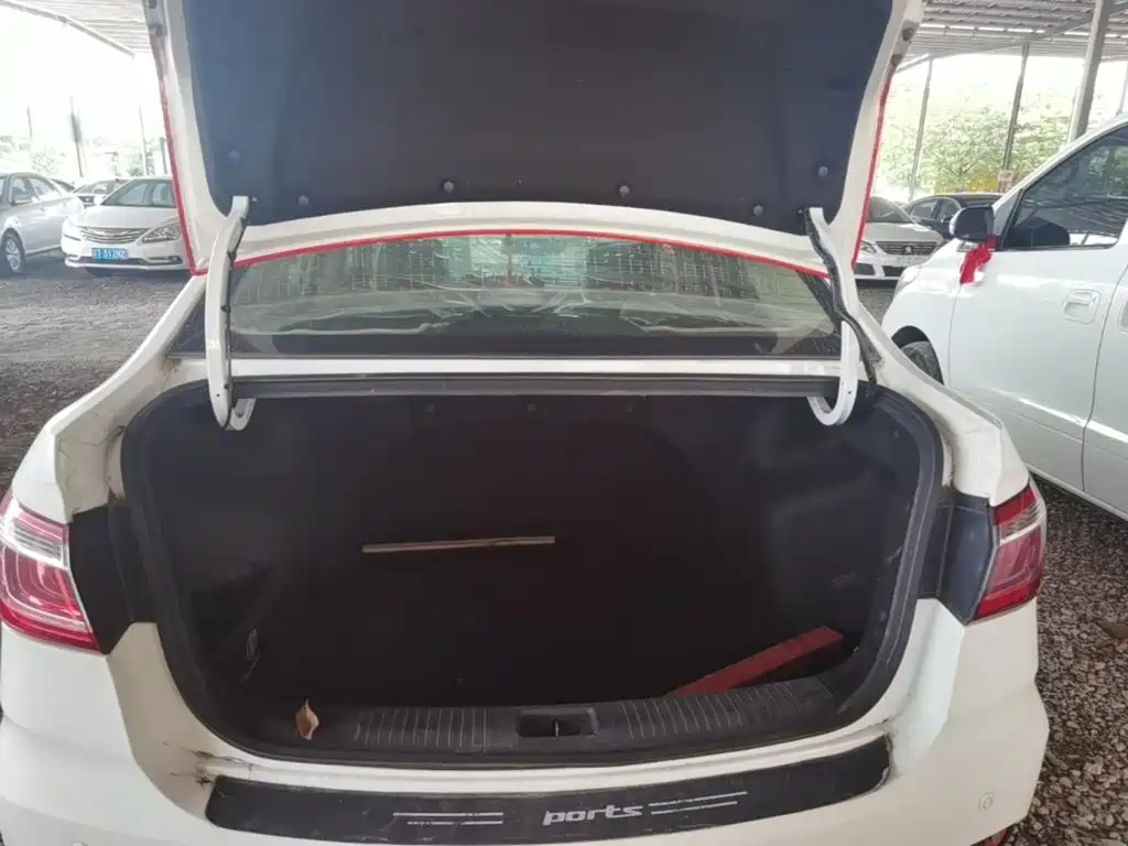 Changan Eado DT 2018 — фото 19