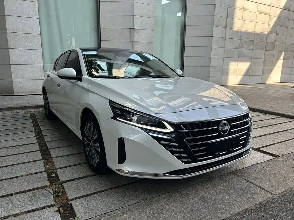 Nissan Teana 2024