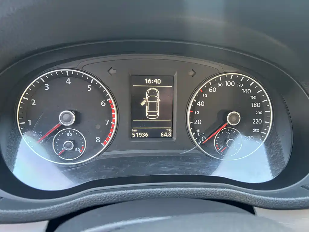 Volkswagen Passat 2015 — фото 10