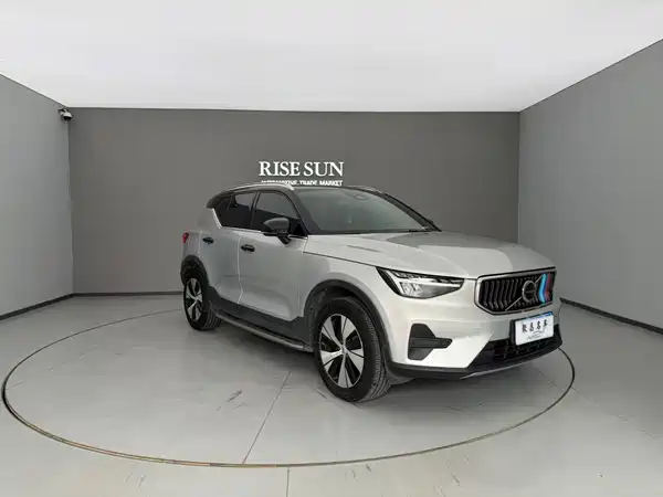 Volvo XC40 2023
