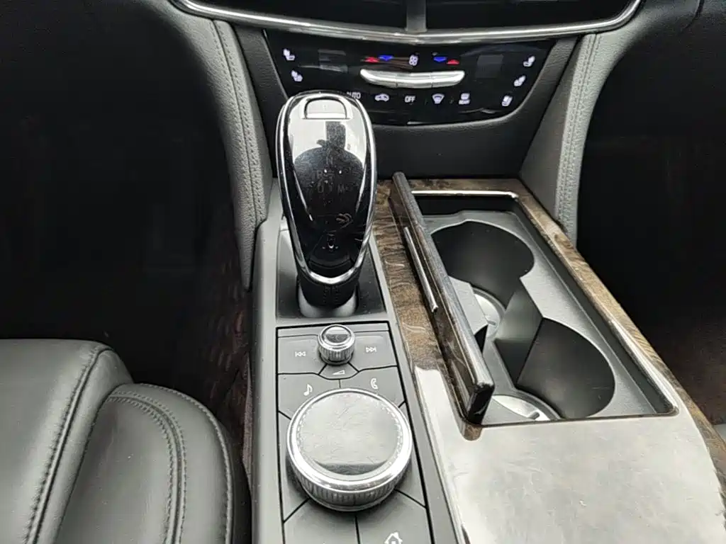 Cadillac CT6 2021 — фото 14