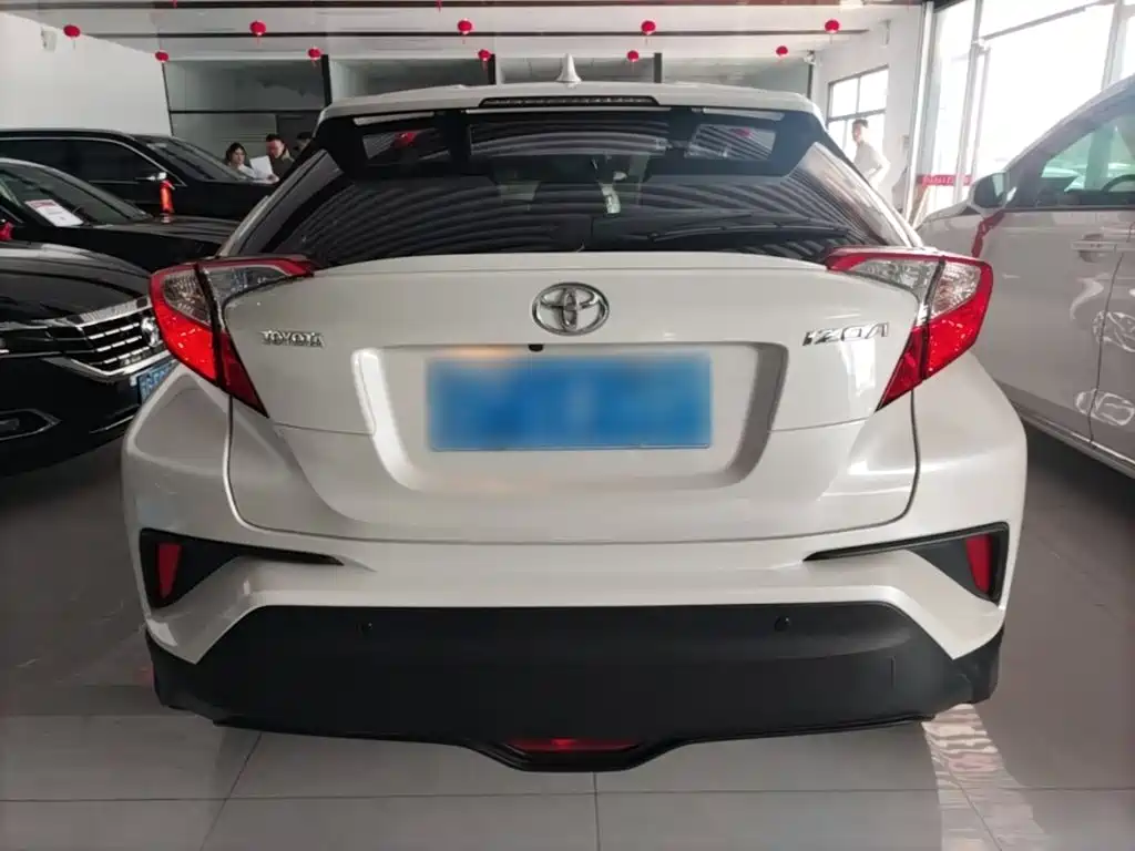 Toyota IZOA 2019 — фото 6