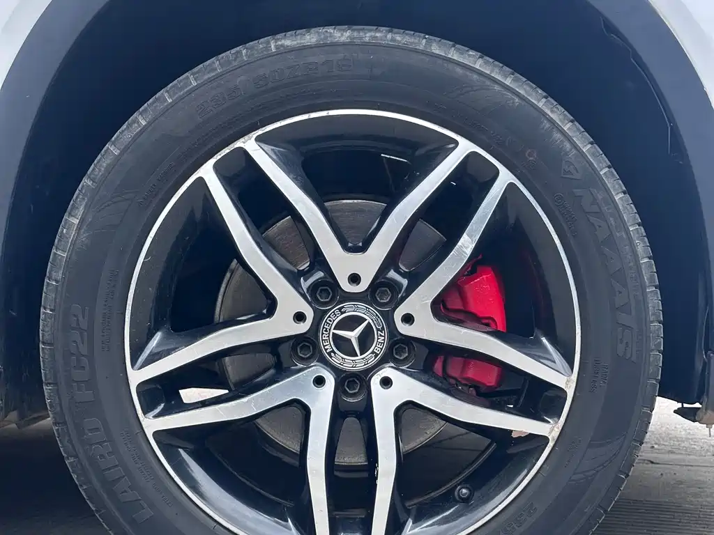 Mercedes-Benz GLA 2018 — фото 13