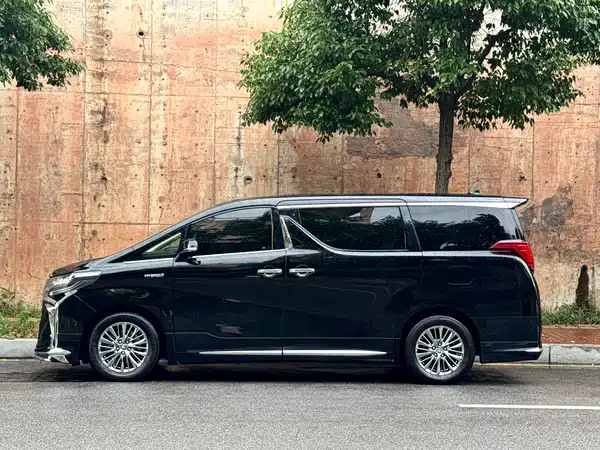 Toyota Alphard 2020