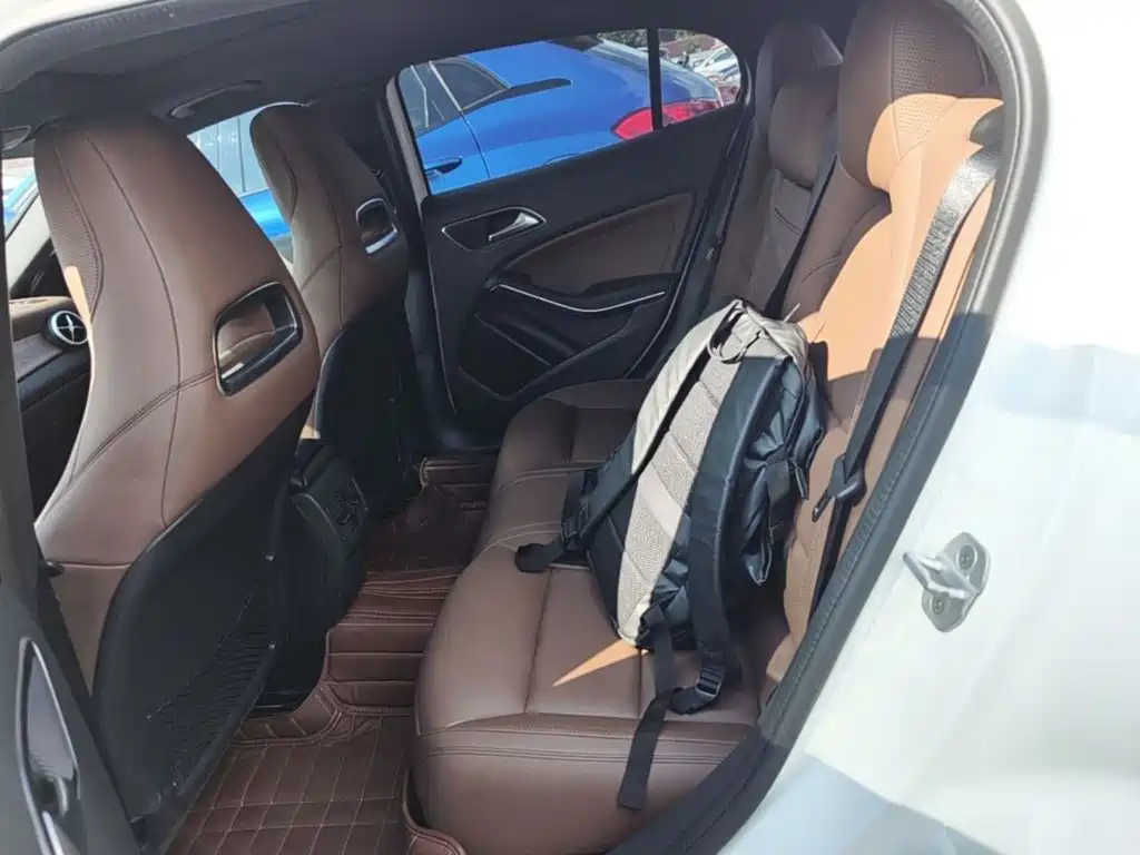 Mercedes-Benz GLA 2015 — фото 17