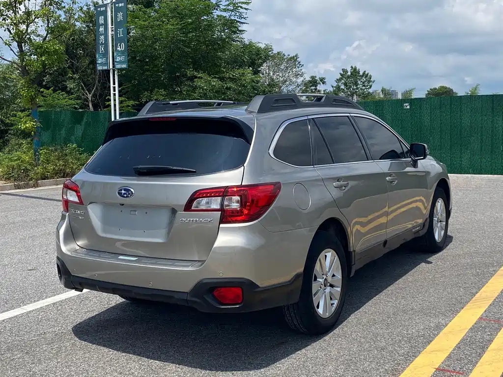 Subaru Outback 2016 — фото 17