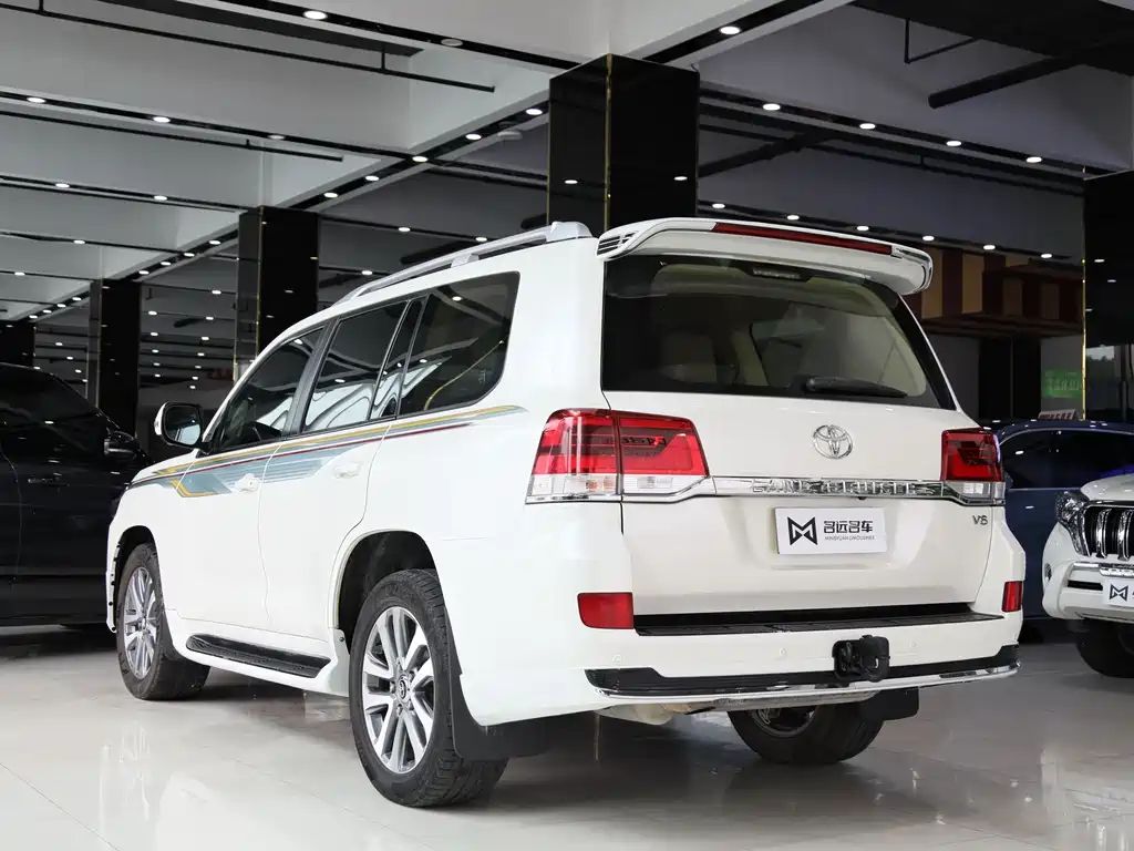 Toyota Land Cruiser 2016 — фото 17