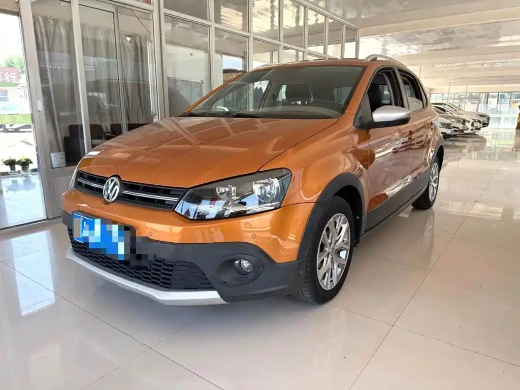 Volkswagen Polo 2015 — фото 1