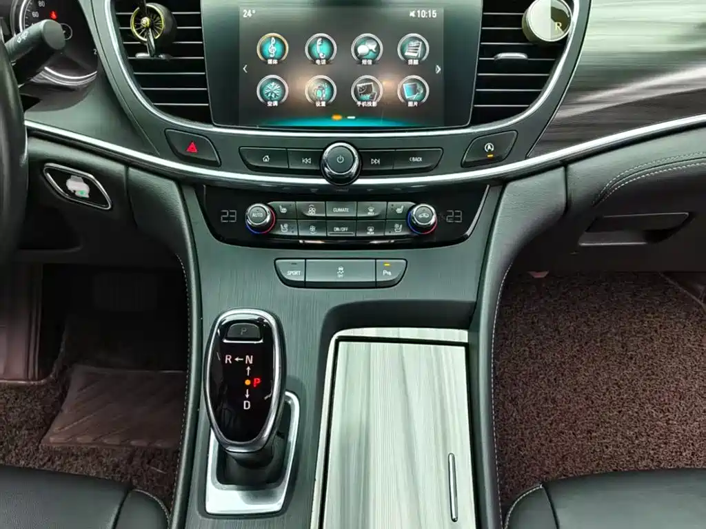 Buick LaCrosse 2018 — фото 15