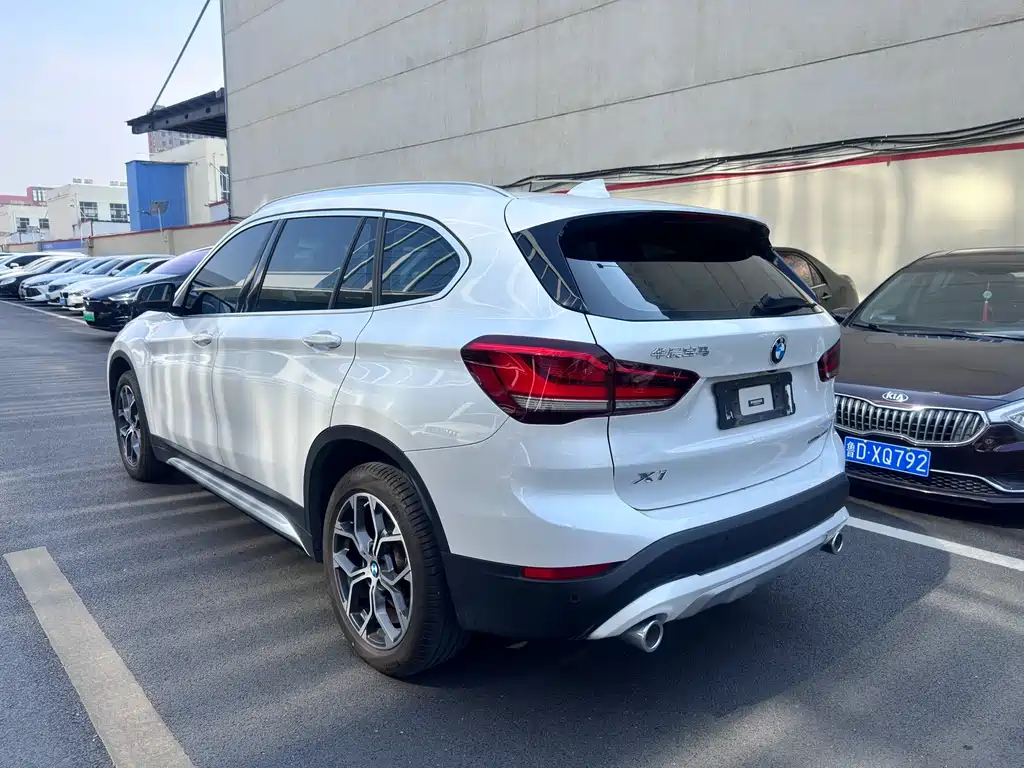 BMW X1 2022 — фото 15