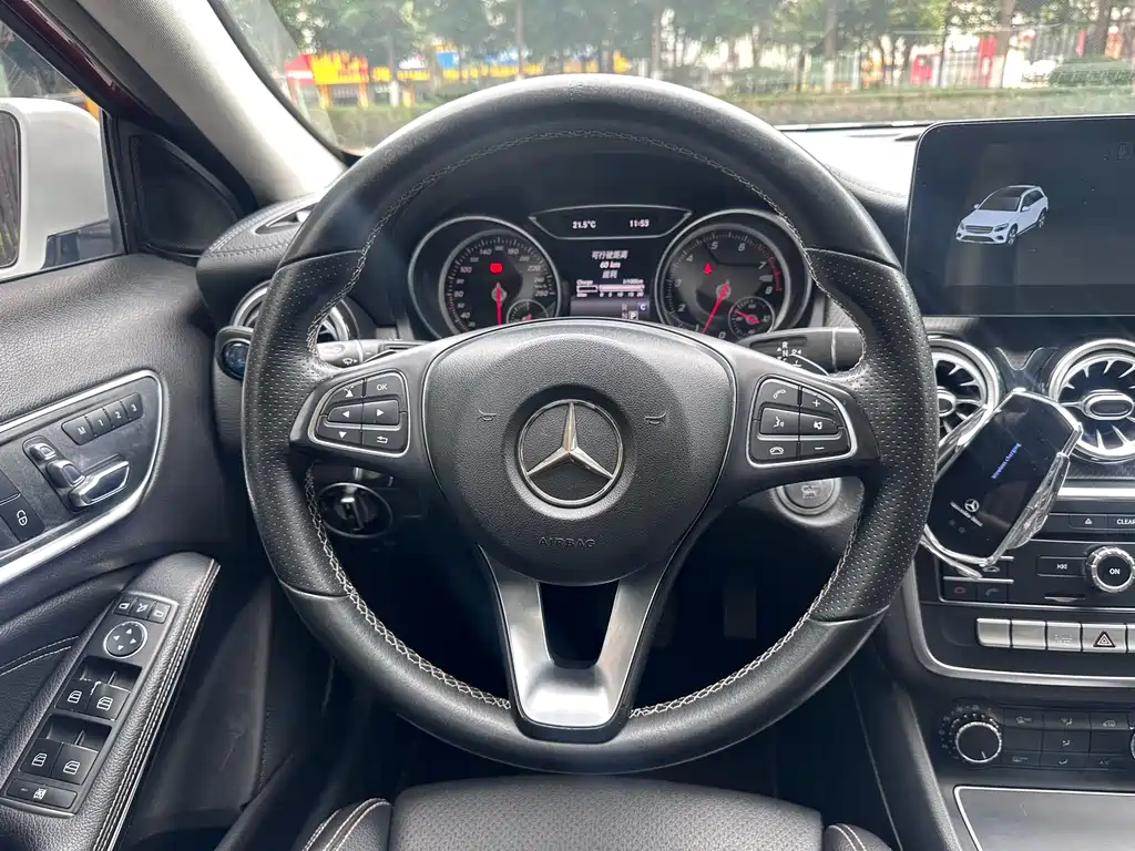 Mercedes-Benz GLA 2018 — фото 8