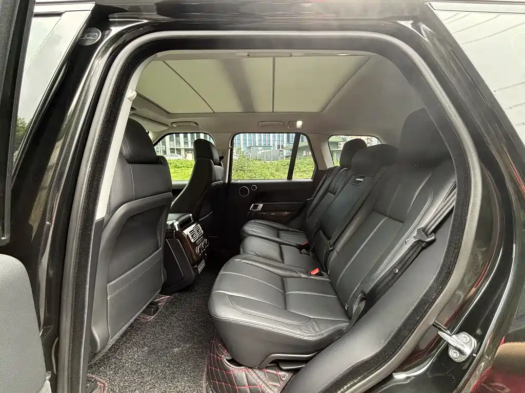 Land Rover Range Rover 2018 — фото 13
