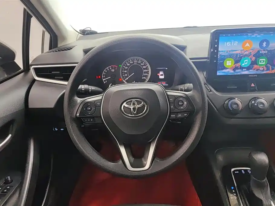 Toyota Corolla 2019 — фото 15